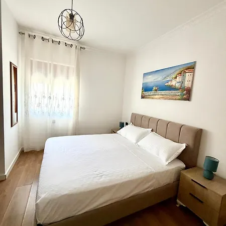 Private With Parking Space Apartman